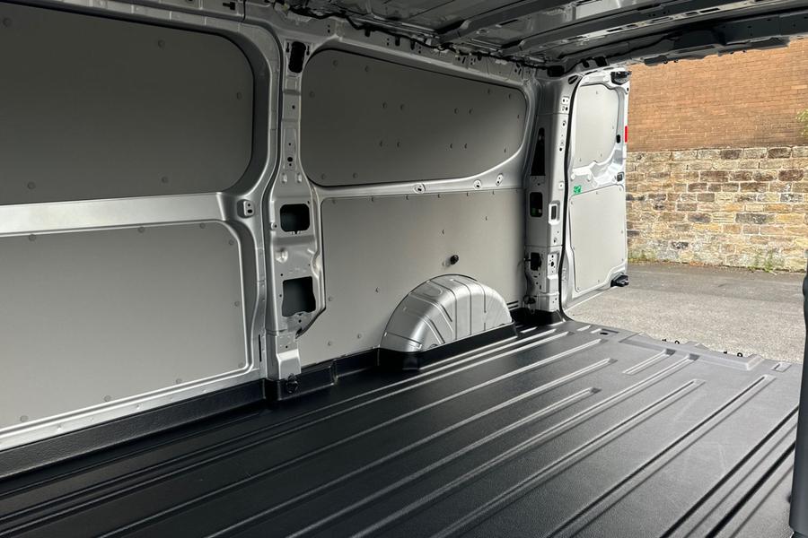 Ford TRANSIT CUSTOM Photo 9badde86-fe66-49eb-8da6-d36205f5685f.jpg