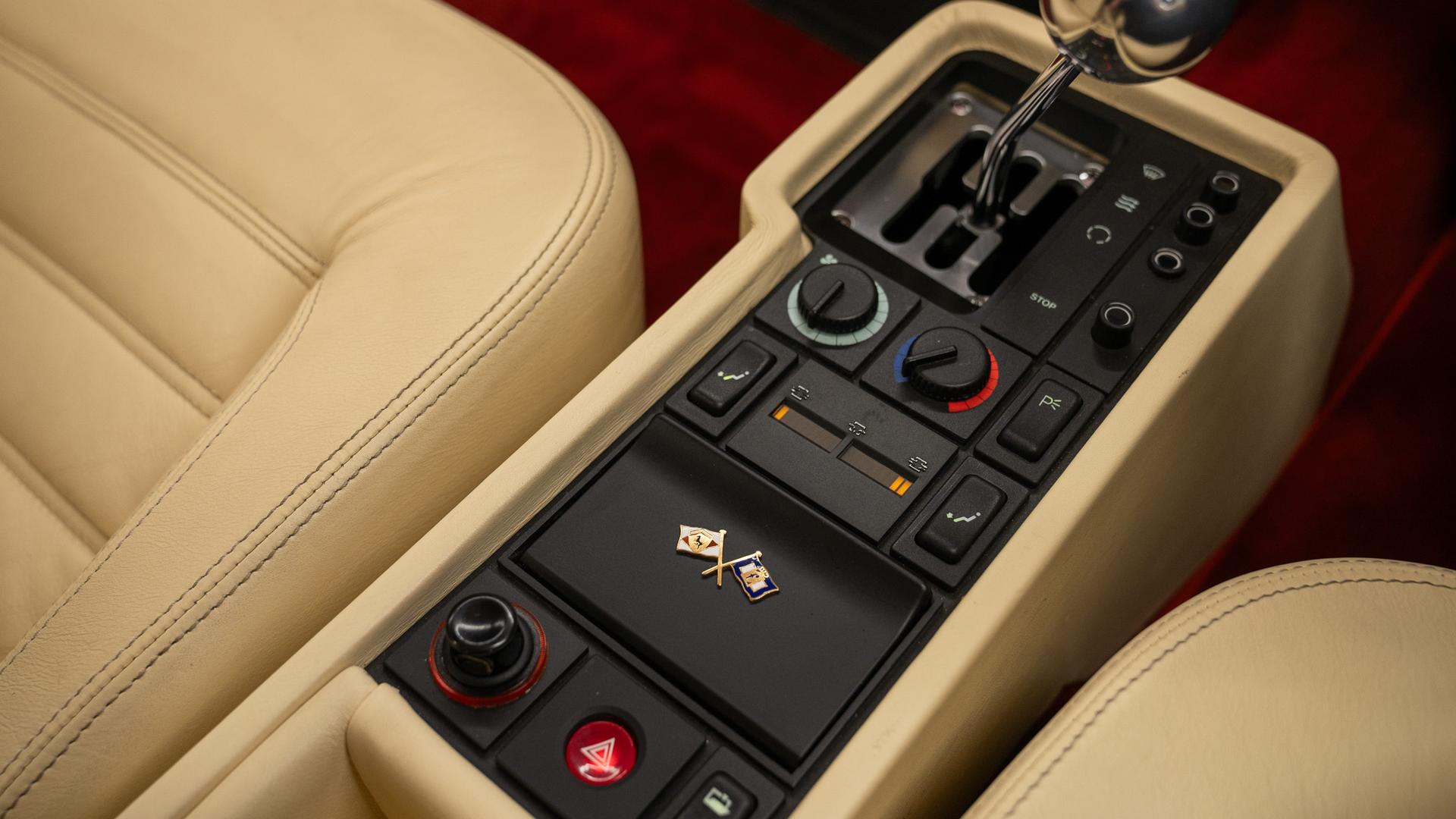 Ferrari 512 Photo 9bb2d7e0-b026-42ab-b274-72f2cf89ef42.jpg