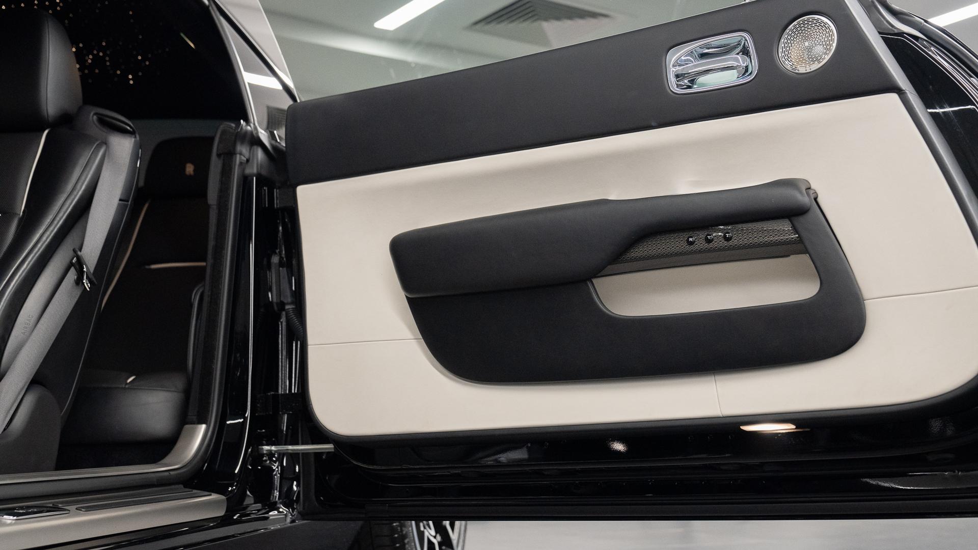 Rolls-Royce Wraith Photo 9bb30a7e-75ef-493f-b852-912d660f1c42.jpg