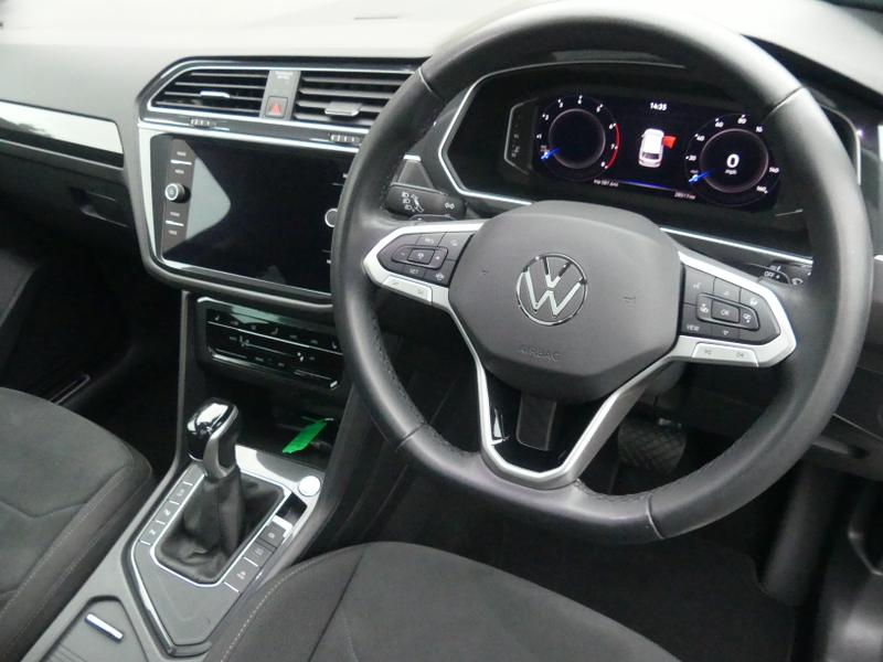 Volkswagen Tiguan Photo 9bbf7875-c0cd-41c8-b822-a7b907f48a32.jpg