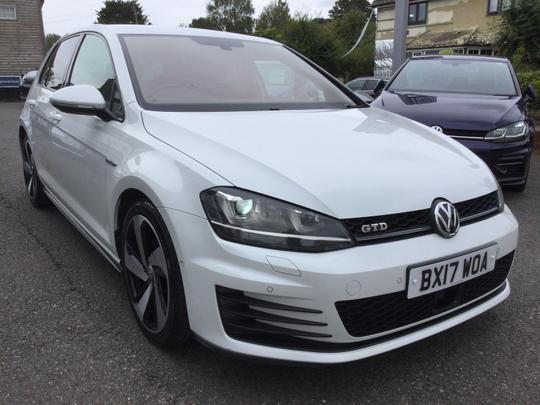 Volkswagen Golf Photo 9bdccabc-3c1b-468a-9007-14d8be799158.jpg