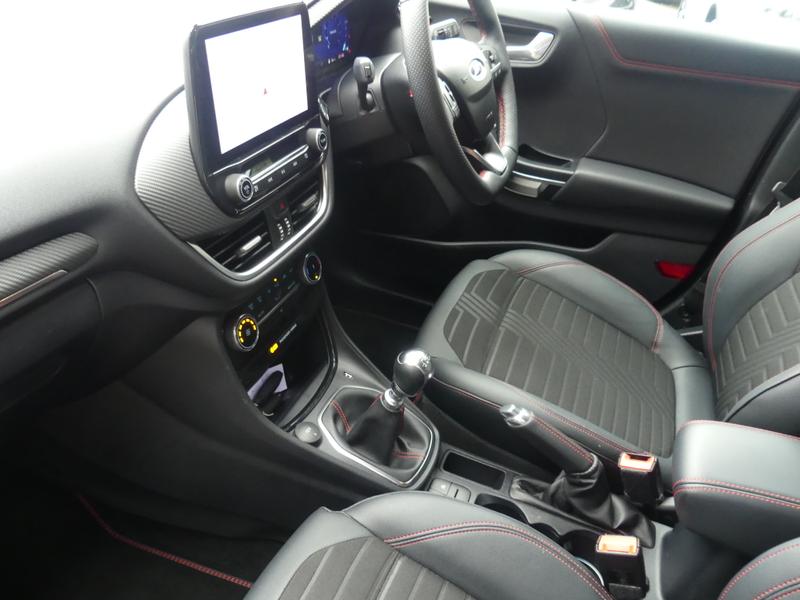 Ford Puma Photo 9bdf8449-2ef5-4cd9-bb77-58527b3bf376.jpg