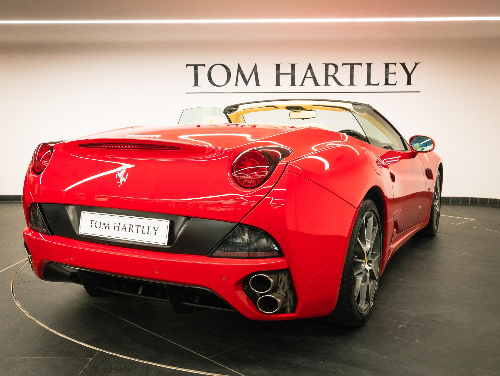 Ferrari CALIFORNIA Photo 9bf0a852-4df6-4857-86c2-deadf6de23eb.jpg