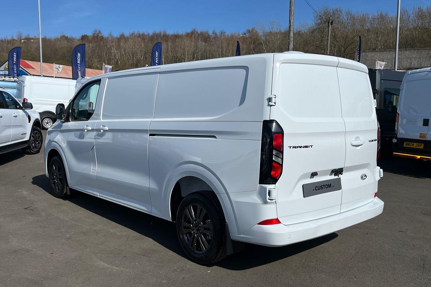 Ford TRANSIT CUSTOM Photo 39