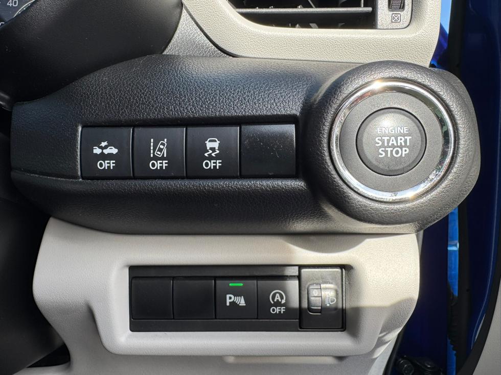 Suzuki Swift Photo 9c03915e-d2b2-422e-9e30-9f8040c60e66.JPEG