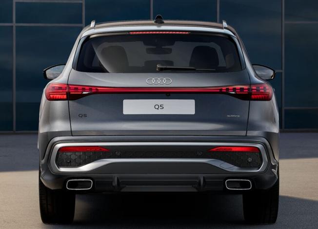 AUDI  Q5  Photo 3