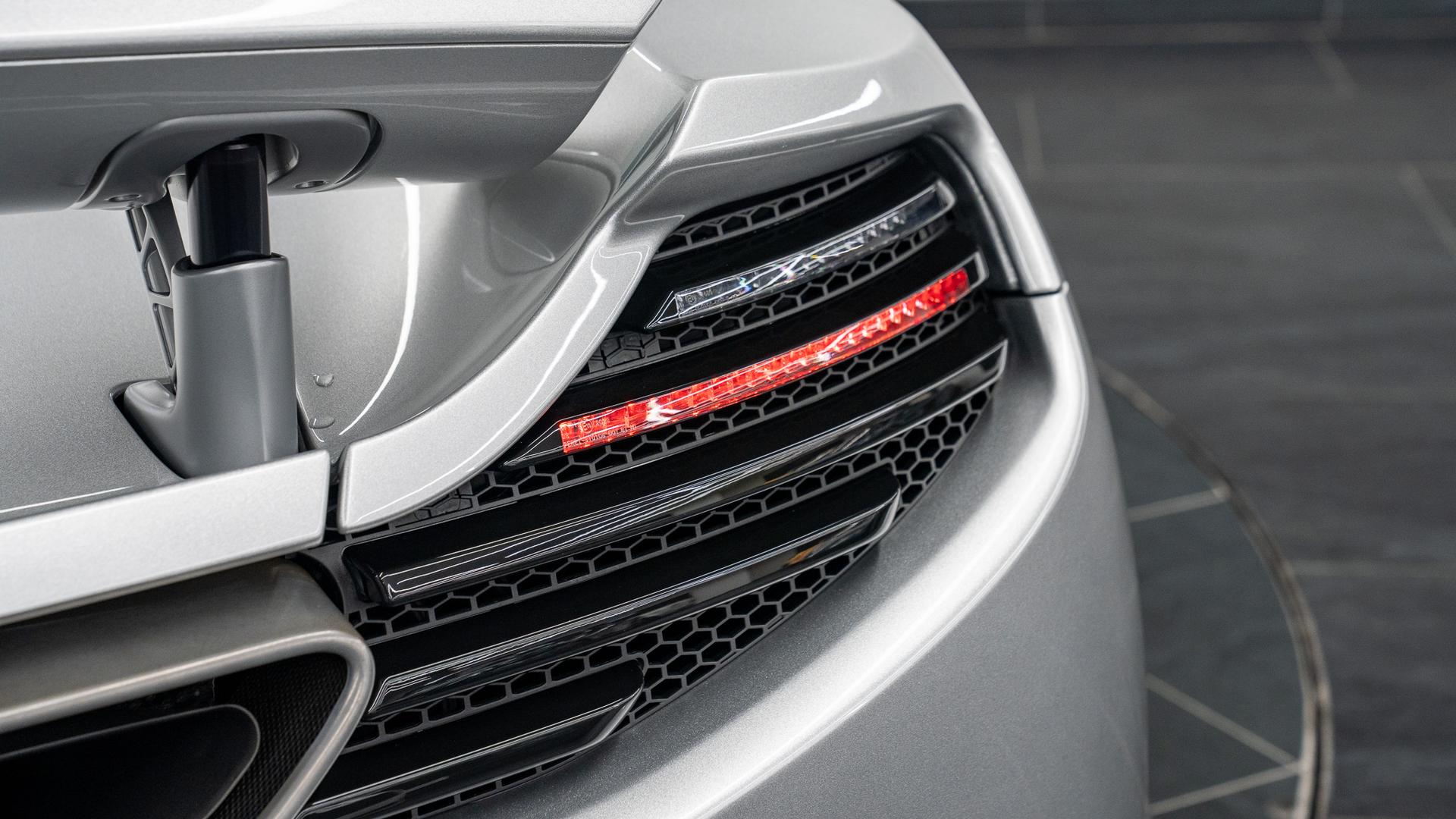 McLaren MP4-12C Photo 9c186dbd-b94a-44ee-95ce-b1e54704fc3f.jpg