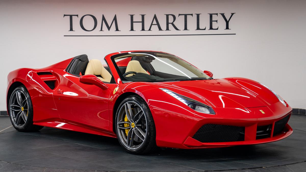 Used 2018 Ferrari 488 Spider Rosso Corsa at Tom Hartley