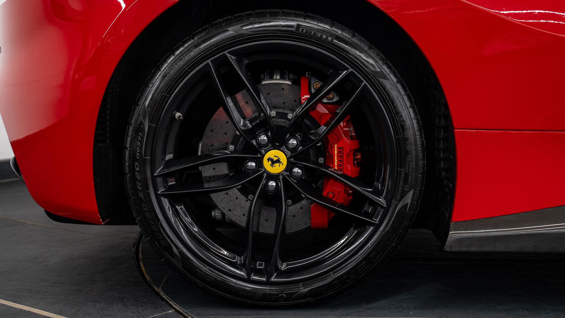 Ferrari 488 Photo 9c1bb0c6-2120-458e-ac95-daa070da26c8.jpg