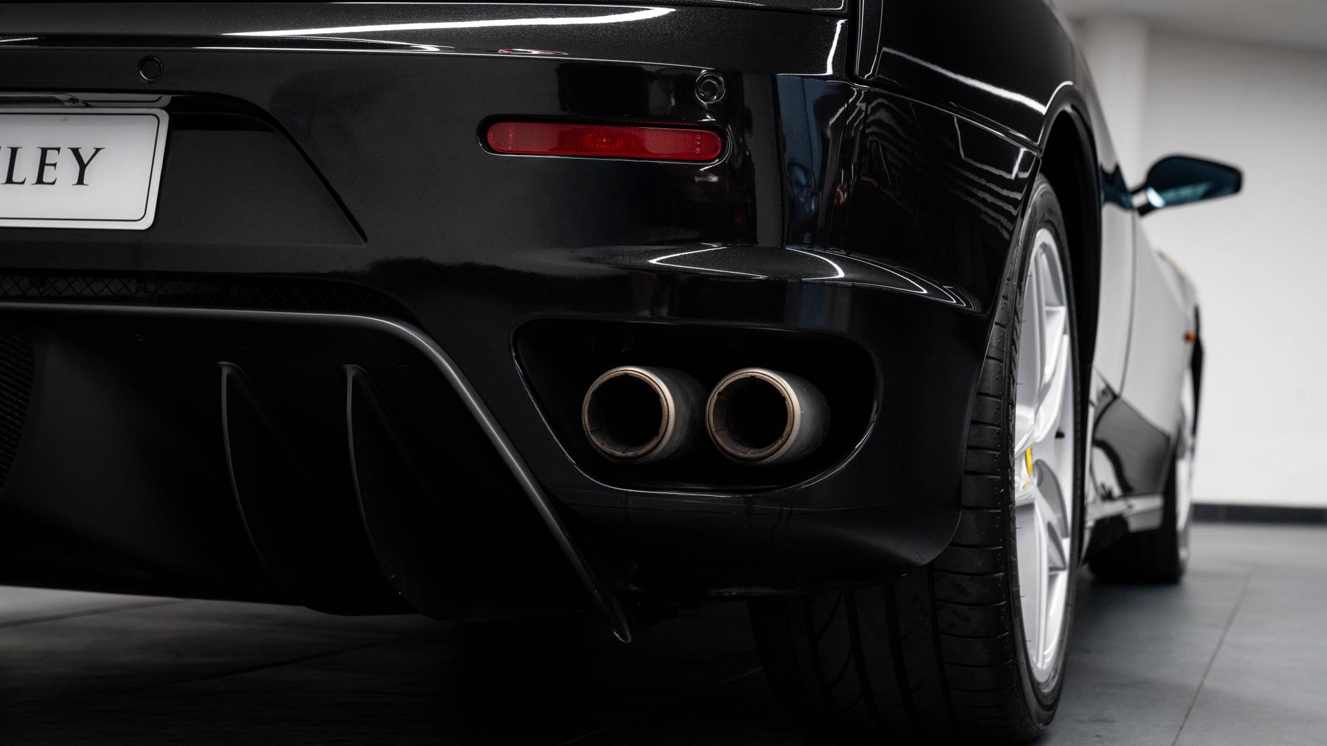 Ferrari F430 Photo 9c2741df-6a8a-46e9-a07c-180e9b1070d5.jpg
