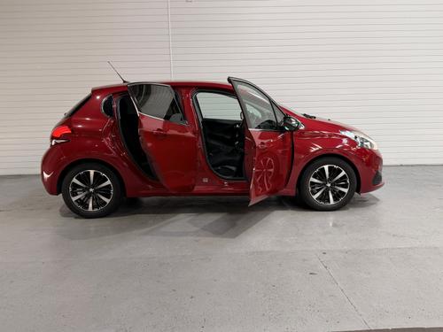 Peugeot 208 Photo 9c325a68-11fd-4e59-8dbe-d5e3fea9d4af.jpeg