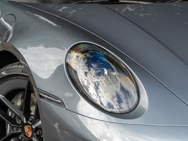 PORSCHE 911 Photo 40