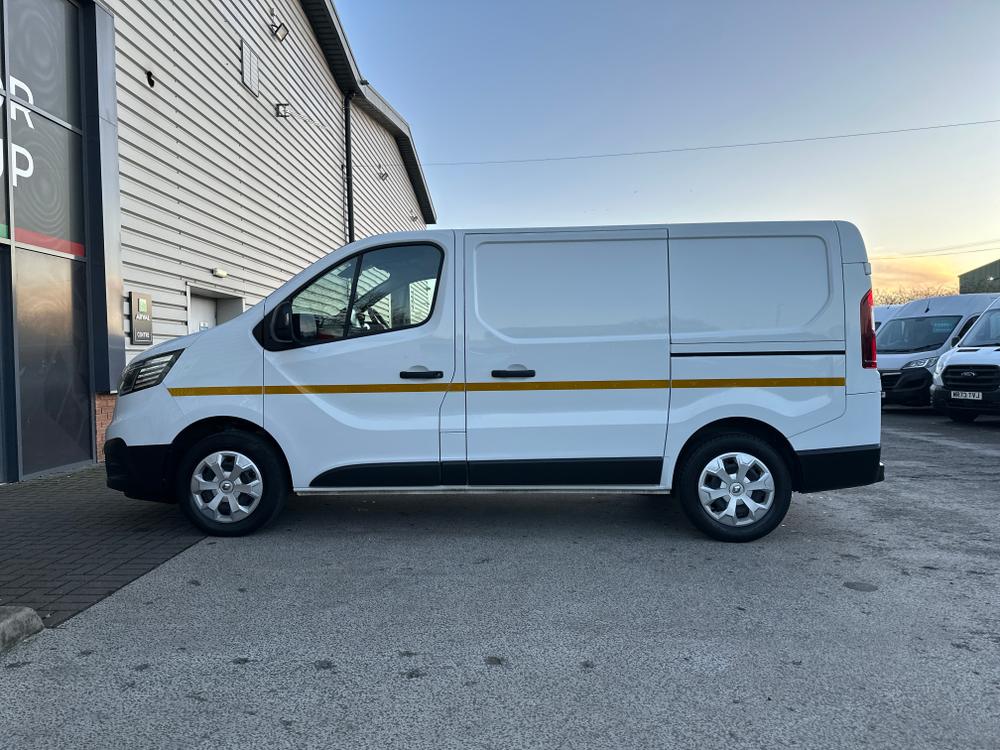 Renault Trafic Photo 9c599ce5-839d-4015-b1b9-47f84a294e4d.jpg