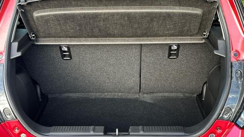 Suzuki Swift Photo 9c607ff5-7bb0-458c-ab75-93b37f048f72.jpg
