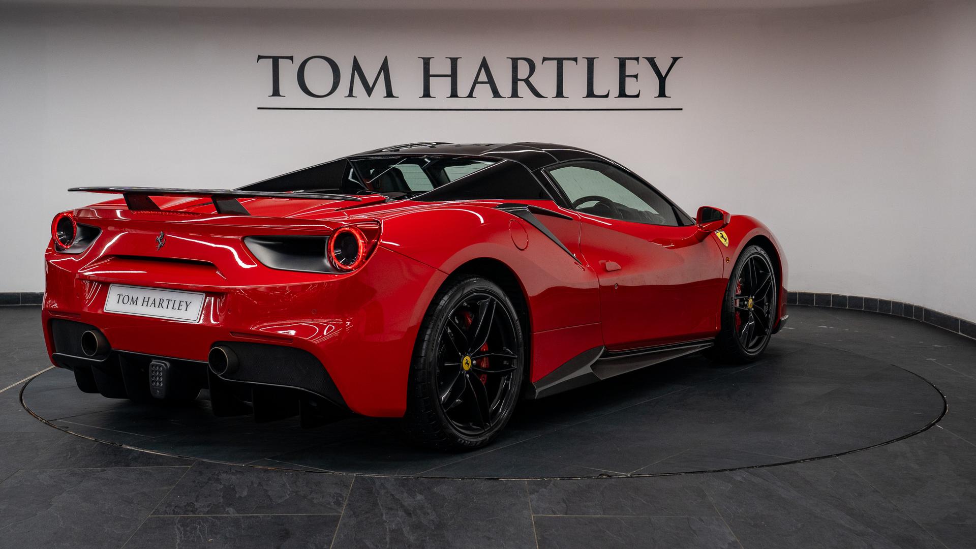 Ferrari 488 Photo 9c61d384-a602-4e2d-8541-429e2b769451.jpg