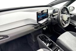 VOLKSWAGEN ID.3 Photo 2