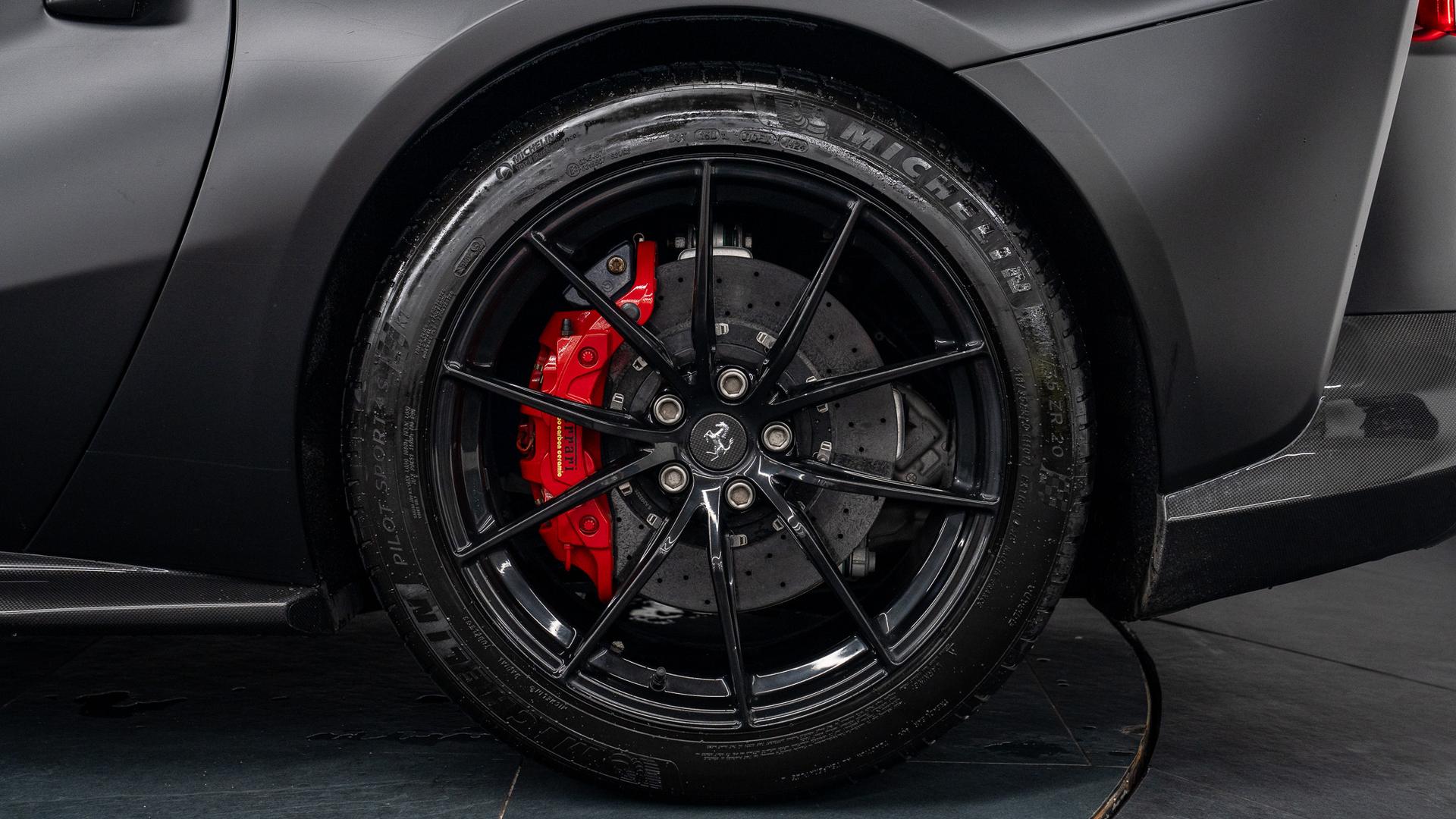 Ferrari 812 Photo 9c8b0317-b025-472b-b53e-483573ed06ff.jpg