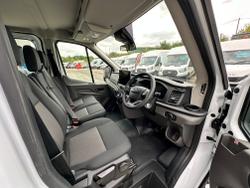Ford Transit Photo 10