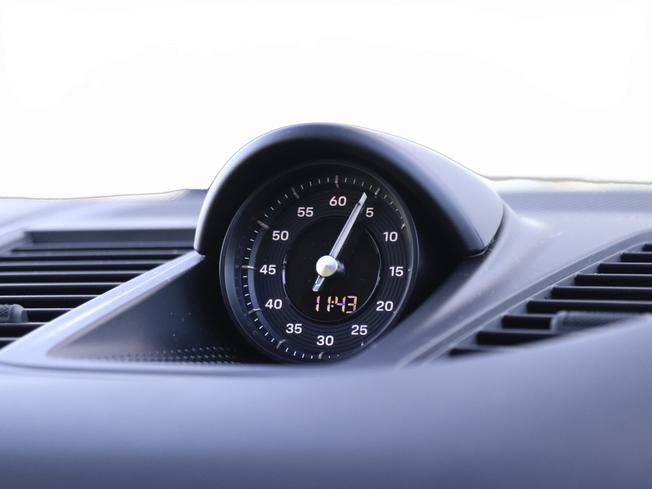 PORSCHE Panamera Photo 35