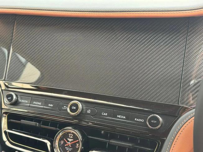 BENTLEY Flying Spur Photo 8