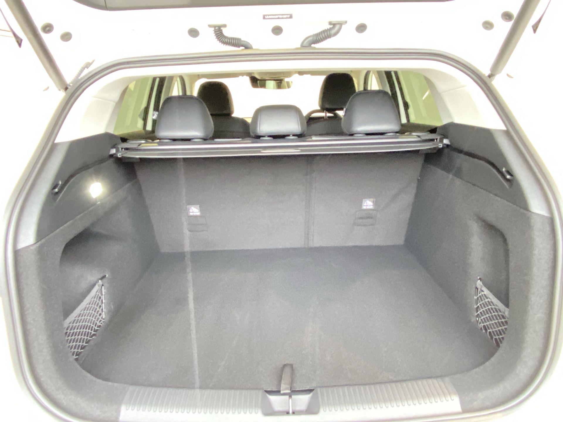 2026 MG Hs 5DR HAT 1.5 T-GDI TROPHY - vehicle photo 10 for sale on PureCar