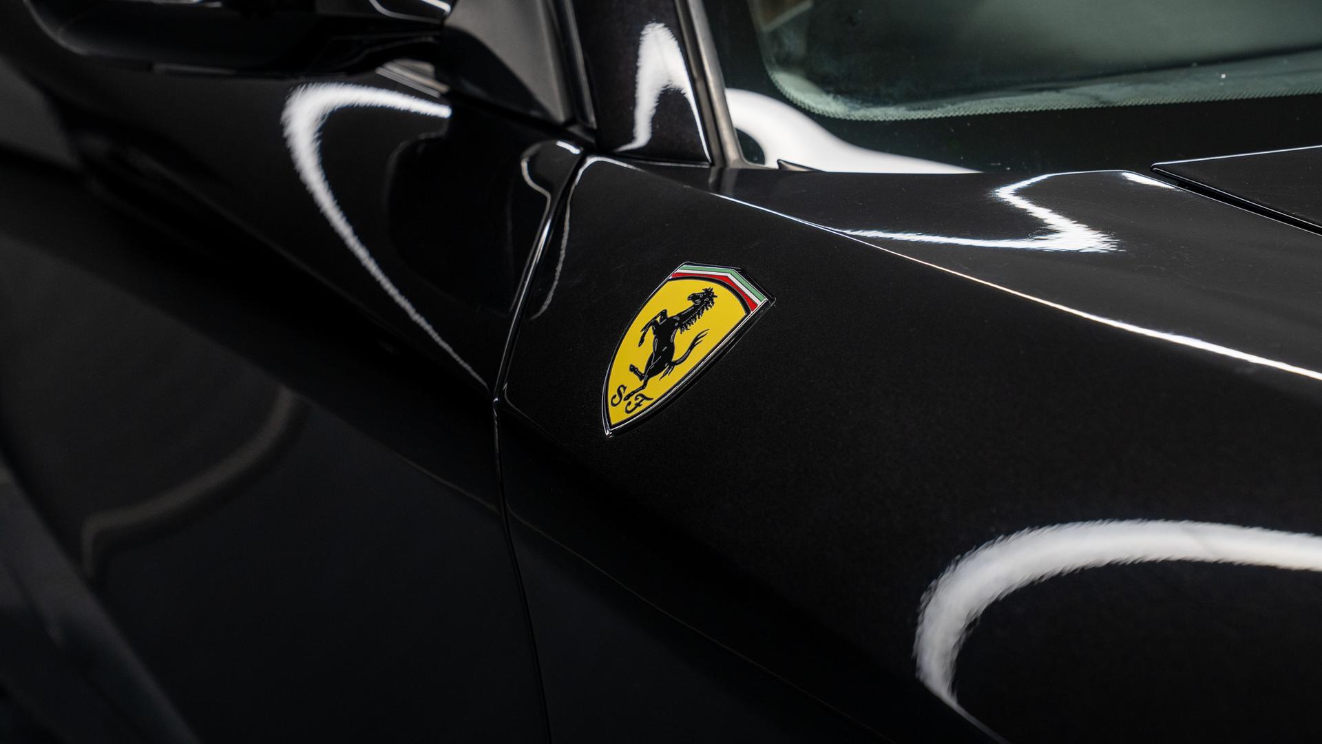 Ferrari 612 Photo 9cbe74bc-3452-40f5-a1d4-669be28ec255.jpg