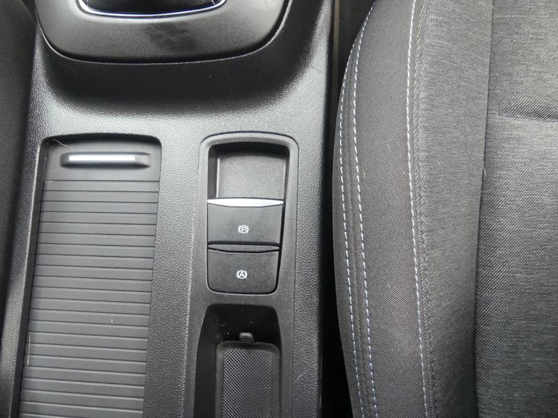 Ford Focus Photo 9ccb5e0c-cf07-4adb-b84f-f833b7221343.jpg