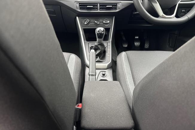 VOLKSWAGEN  Polo Photo 24