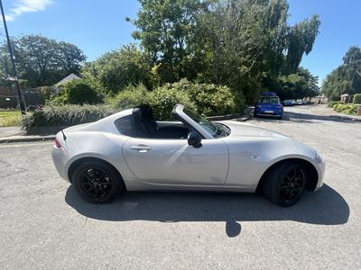 Mazda MX-5 RF Photo 32