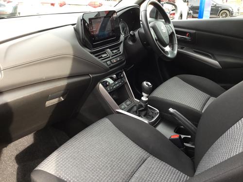 Suzuki S-Cross Photo 9cdef234-6648-429c-90a6-a069d83bb780.jpg