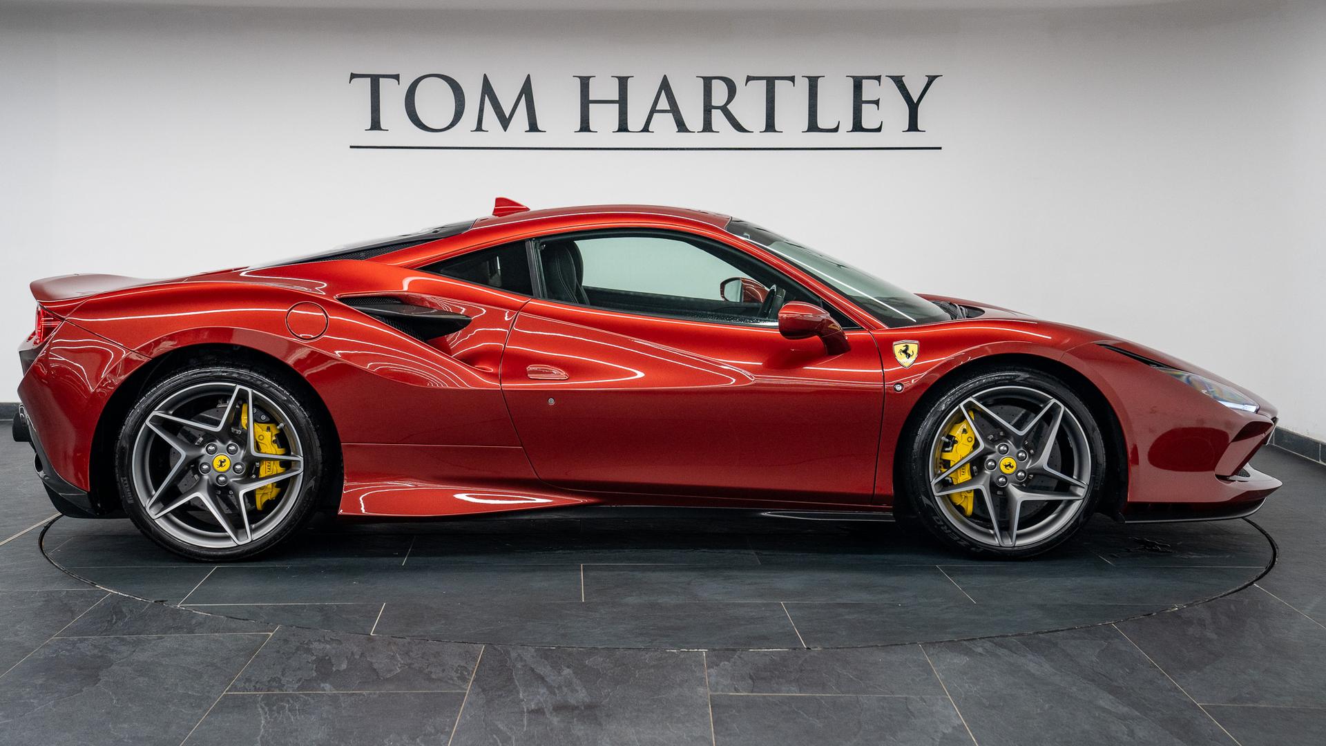 Ferrari F8 Photo 9cdf6a0c-7253-44cc-be25-70d990685dc9.jpg