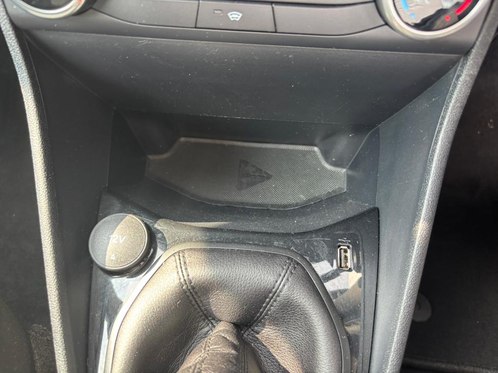 Ford Fiesta Photo 9cfd63da-94c2-4580-81b1-a924759cc445.JPEG