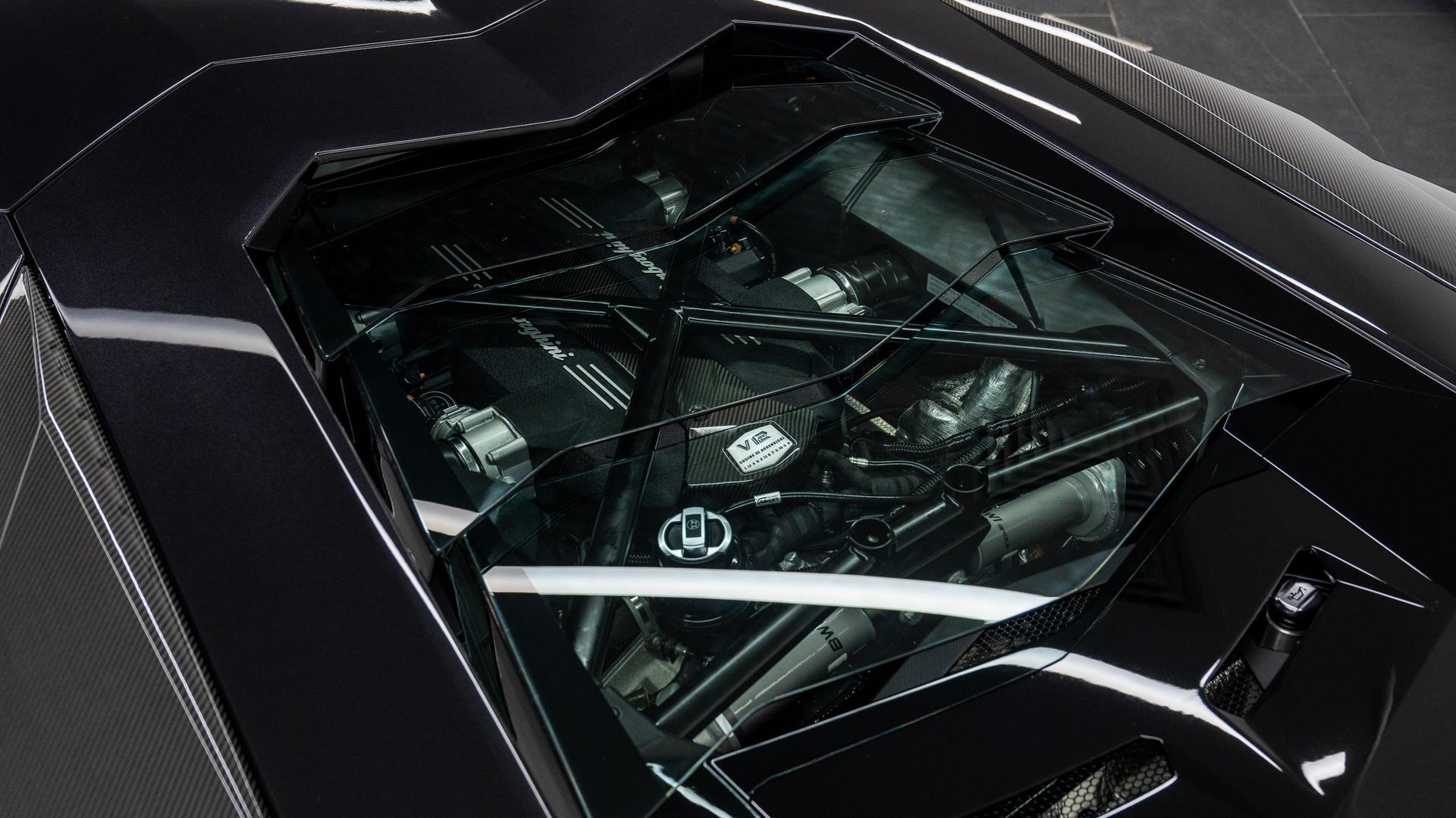 LAMBORGHINI Aventador Photo 9cff306b-b118-4b78-9dcf-f5cd7c0aba8c.jpg