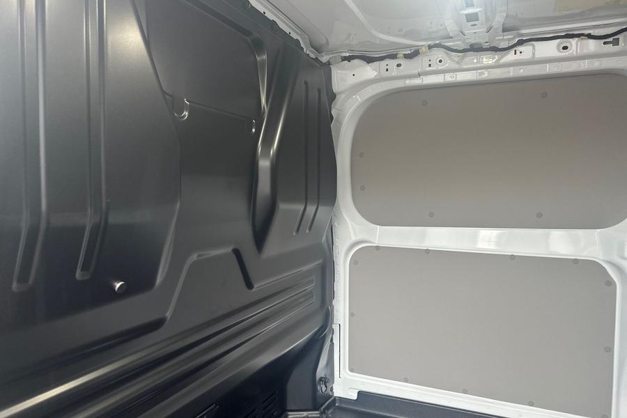 Ford TRANSIT CUSTOM Photo 9d0d51e0-3f23-4b09-ae0c-8770b7101a21.jpg