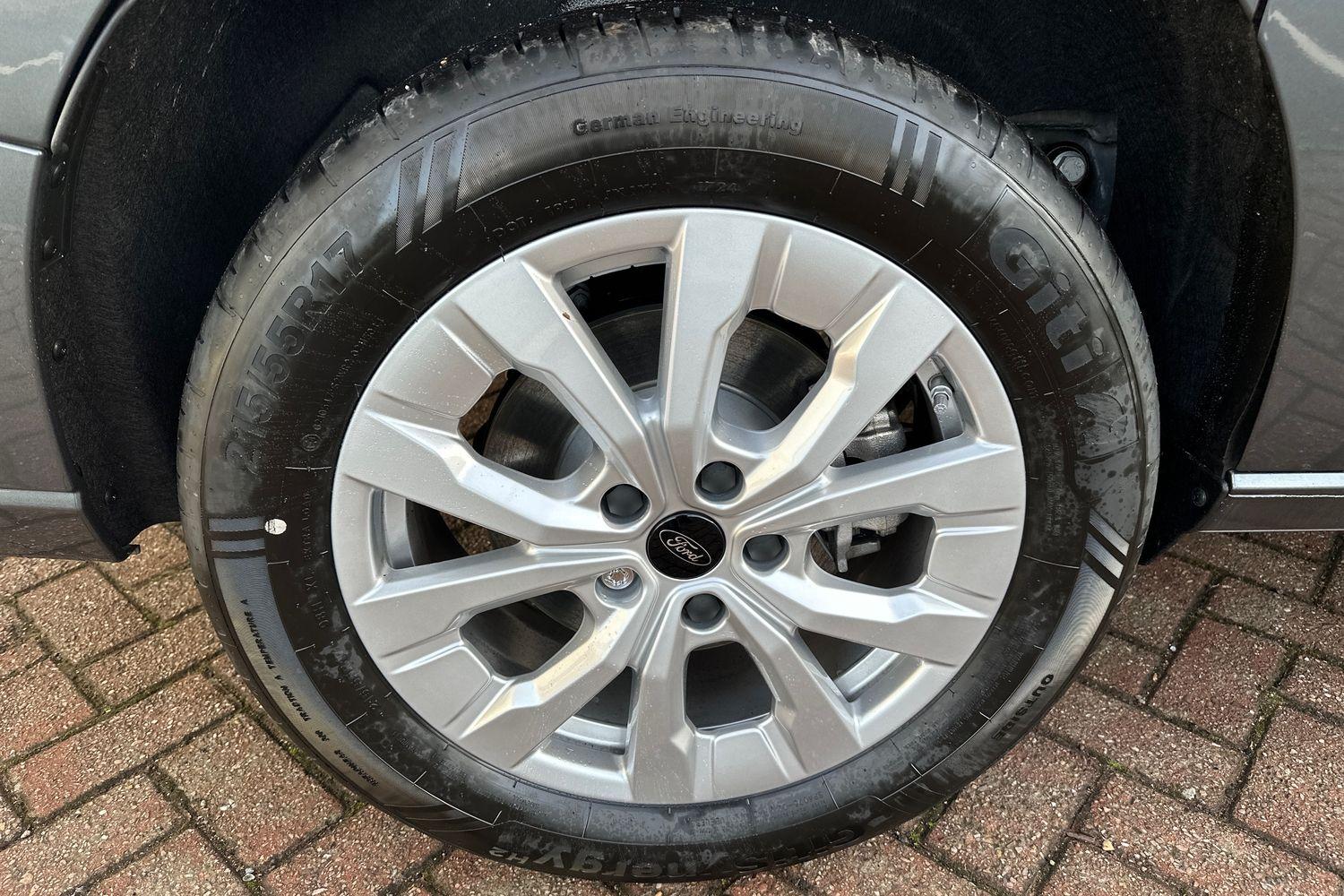 Ford TRANSIT CONNECT Photo 18