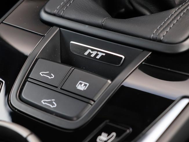 PORSCHE 911 Photo 32