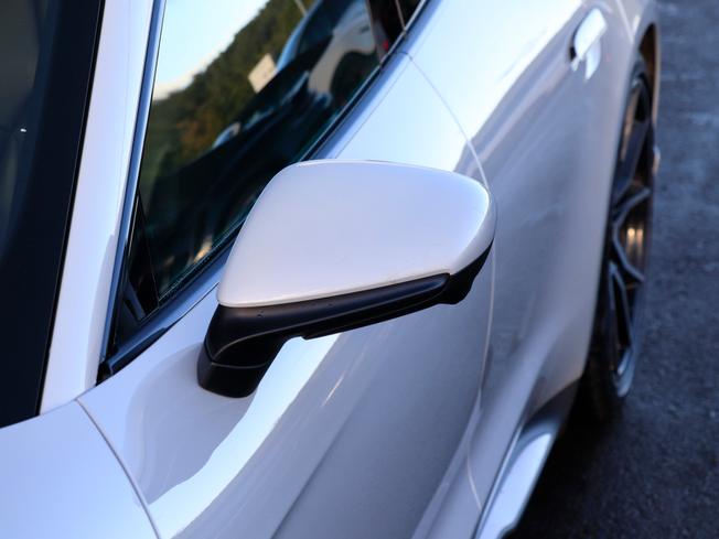 PORSCHE Taycan Photo 26