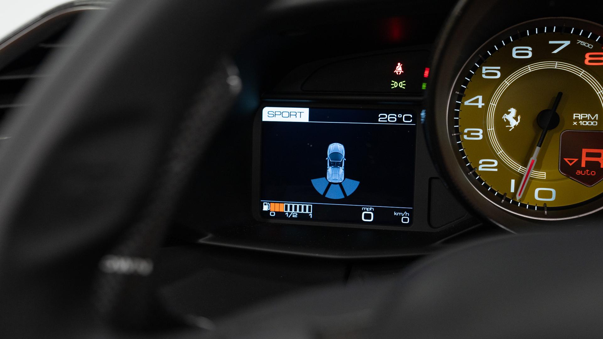 Ferrari 488 Photo 9d4cd4a7-2024-4b74-9ff0-f8e79f2e726a.jpg