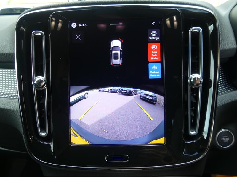 Volvo XC40 Photo 9d5b4f81-d8bd-4ca4-bc1c-e5d3a04d50f9.jpg