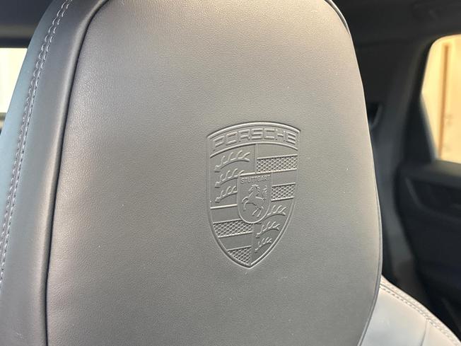 PORSCHE Cayenne Photo 15