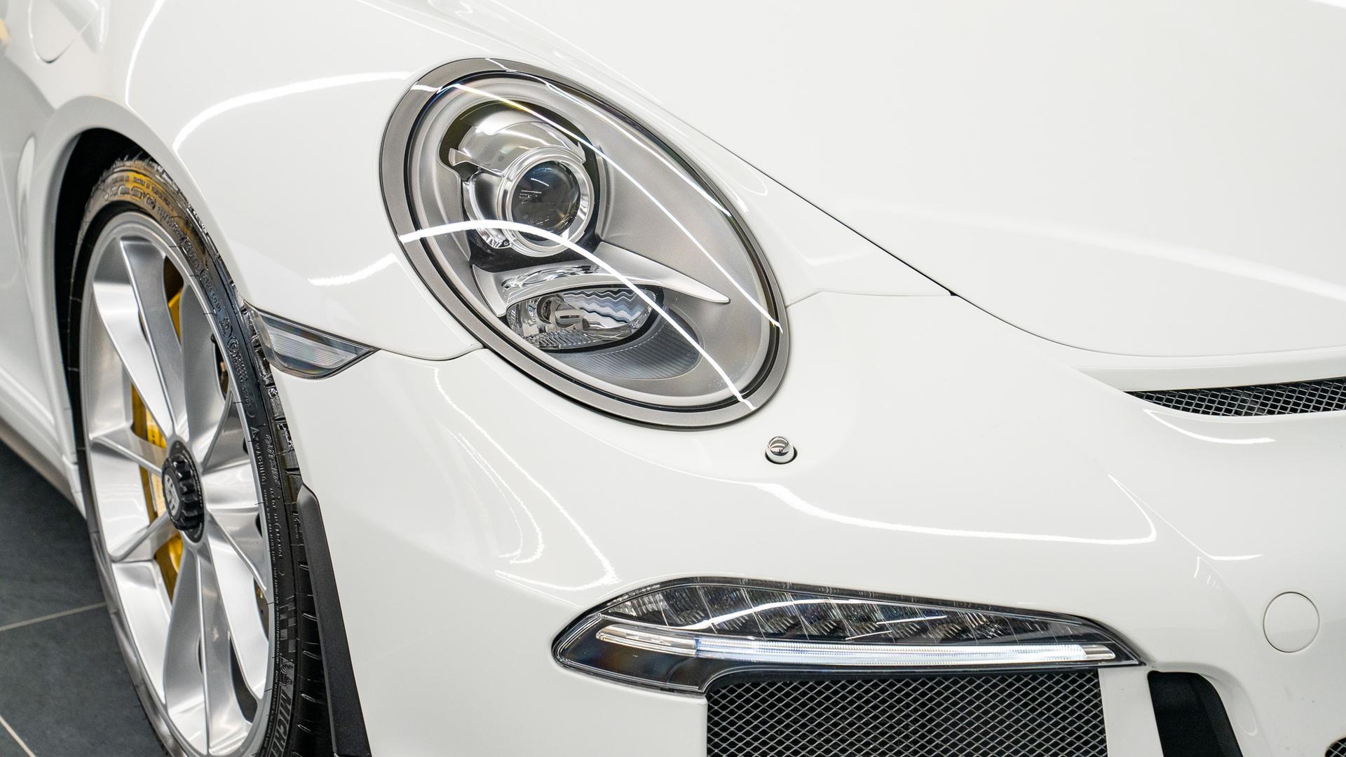 Porsche 911 Photo 9d6aef32-4594-436c-bb19-a7e32bf1db2c.jpg