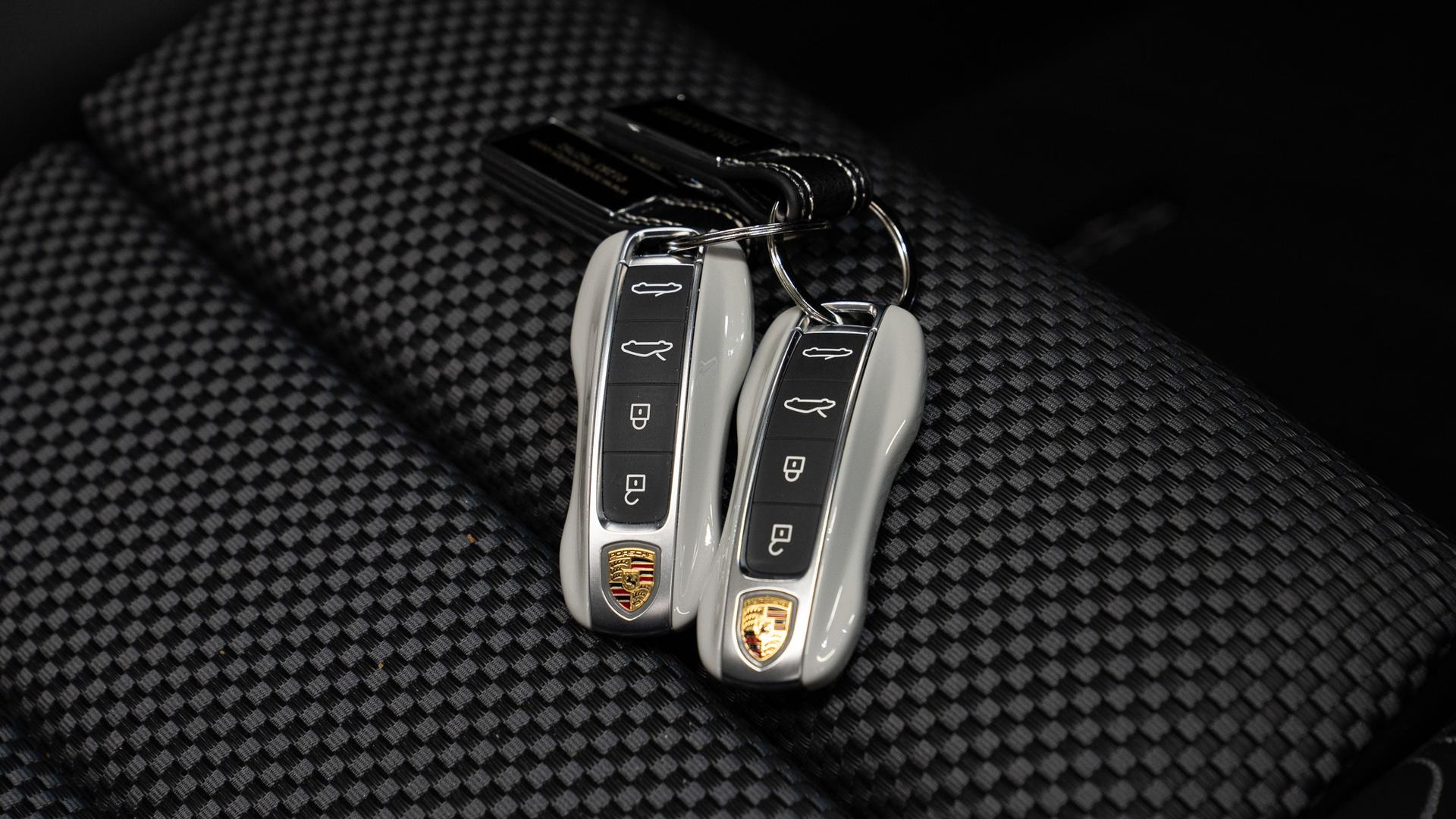 Porsche 911 Photo 9d73ec1d-f84e-43e3-8674-6d61336f3853.jpg