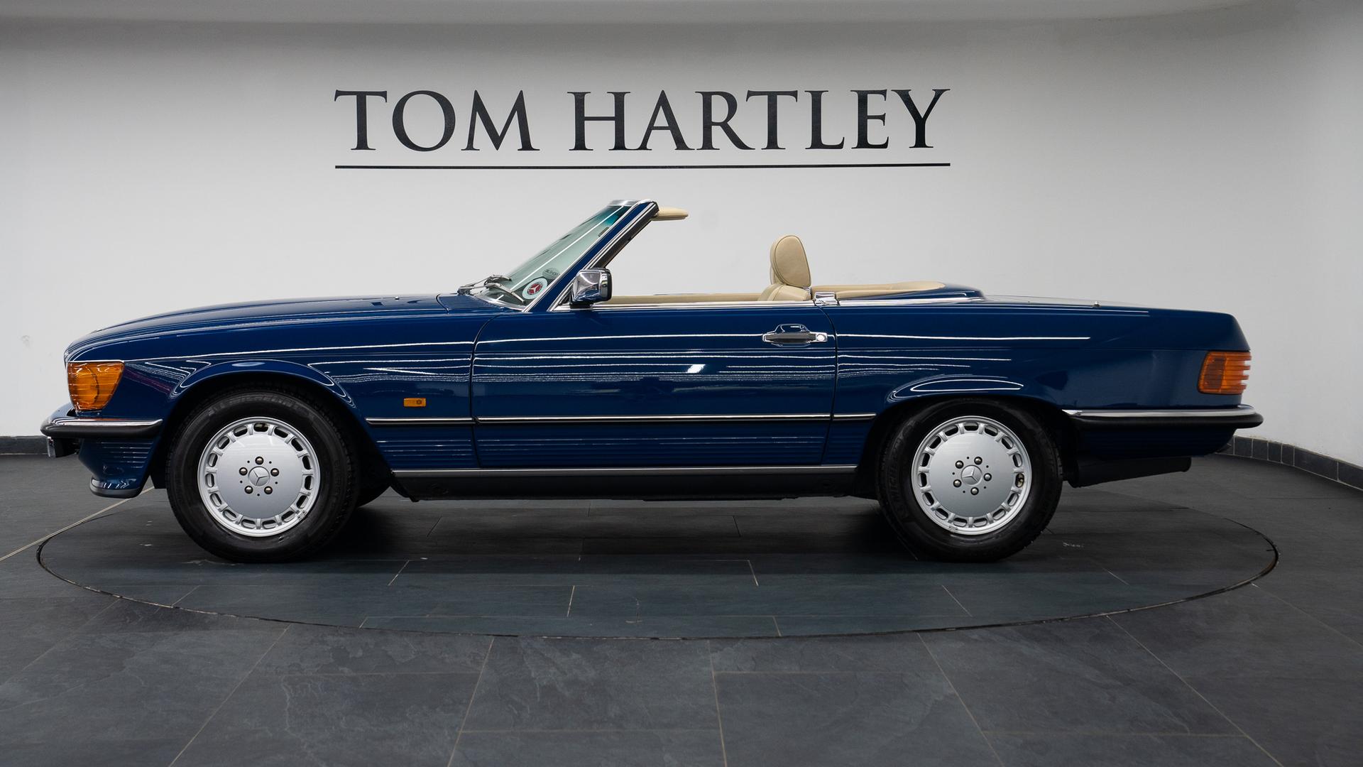 Mercedes-Benz 300 SL Photo 9d7c1ec4-60e3-49f7-bd44-af995099dd72.jpg