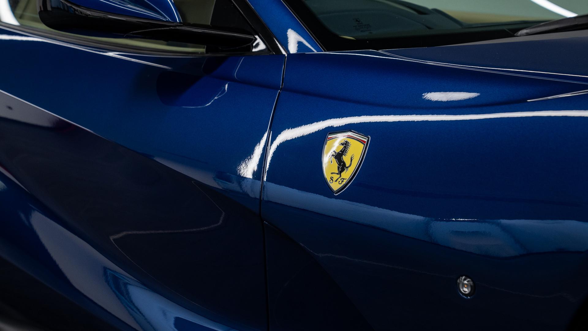 Ferrari 812 Photo 9d876c34-6641-4b36-ba5b-2fe3497e1207.jpg