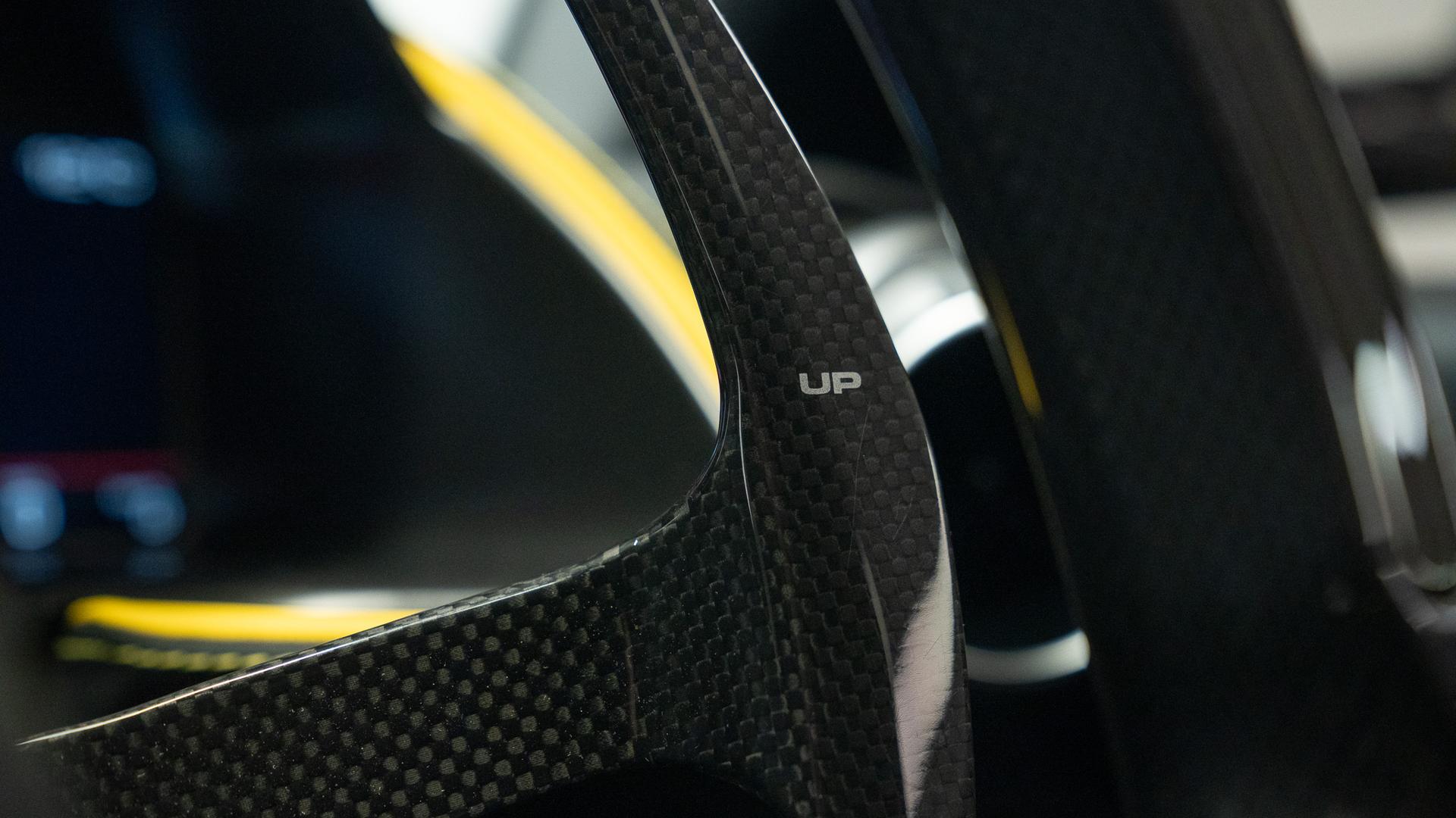 Ferrari 812 Photo 9d8a1c76-0f15-41f1-acb7-3ce6a8919344.jpg