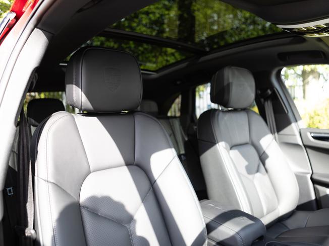 PORSCHE Macan Photo 10