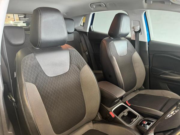 Used Vauxhall Grandland X LL69VEA 22
