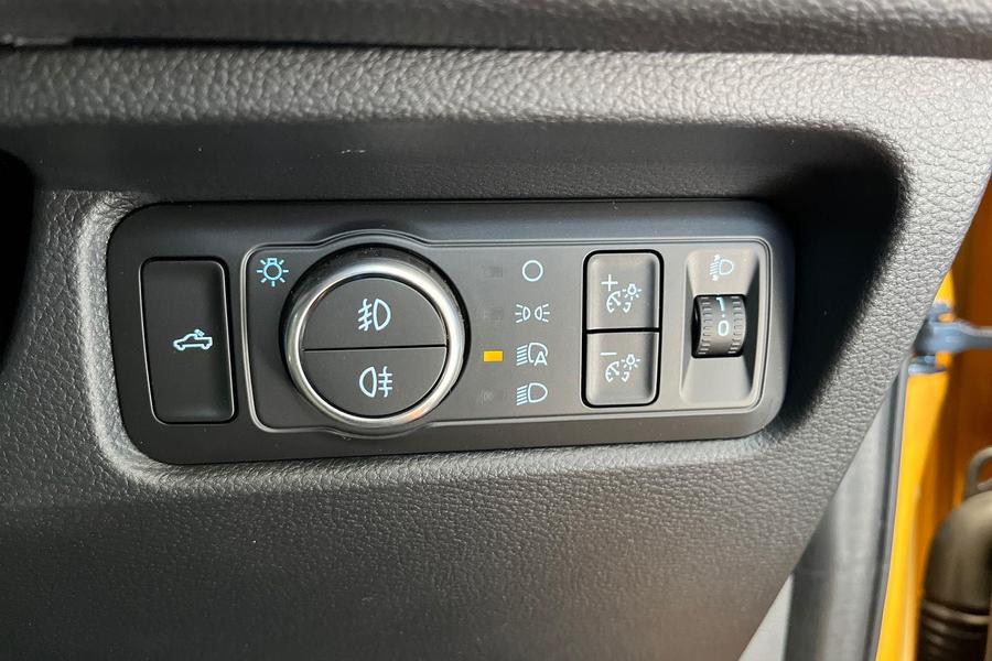 Ford RANGER Photo 9da2e7c3-f576-4ab9-aa64-6baf67ac15b6.jpg