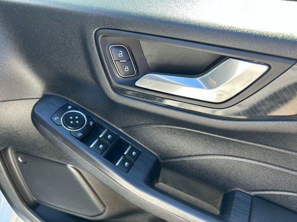Ford Kuga Photo 9dab91ae-ed0d-4946-8a39-93e28addf0ce.jpeg