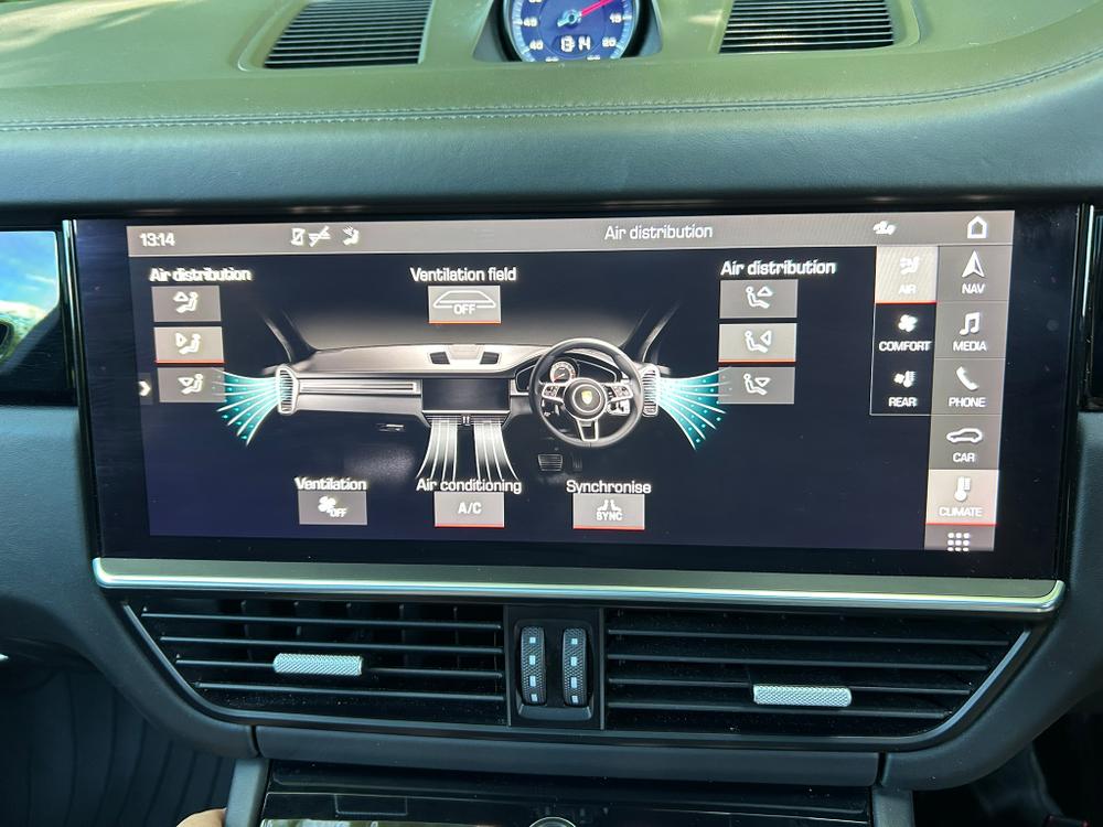 Used Porsche Cayenne FN70DNE 42